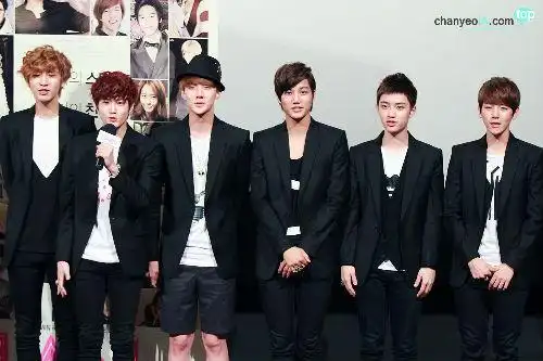 揭exo成员真实身高:吴亦凡拥有九头身身高187 伯贤身高174(7)