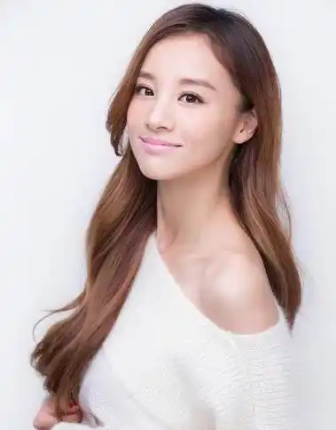 陈龙老婆章龄之怎么会和薛之谦扯上关系呢?说出来你还别不信!