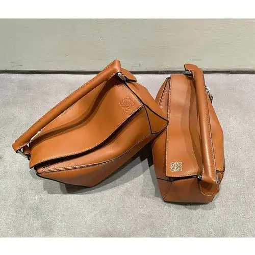 loewe白标puzzle要停产绝版是真的