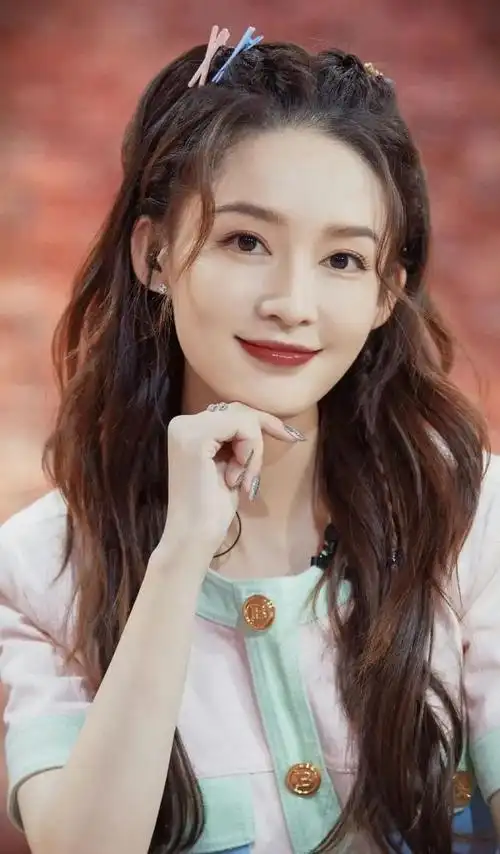 李沁的壁纸图片精选