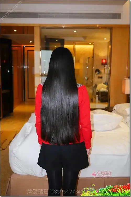 可预约洗发梳发的郑州长发模特戈壁落日长发模特16
