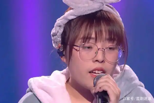 中国好声音:怪才"火星妹"邢晗铭会是冠军吗?唱功褒贬