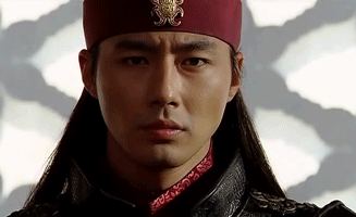 重看《霜花店》,赵寅成在里面真的太帅啦,颜值和.