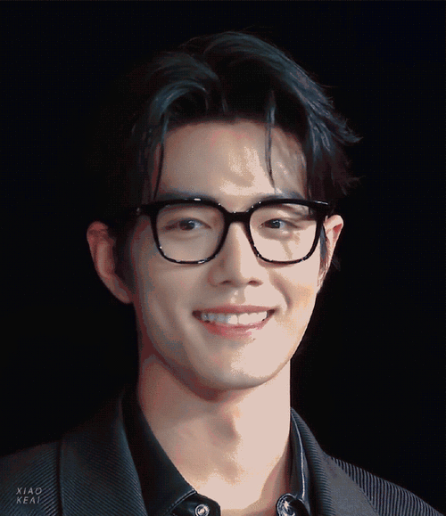 治愈系顶流,这绝对是满分灿烂笑容!会有好运伴随的,顺顺利利#肖战