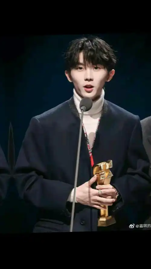 时代少年团马嘉祺#马哥锡纸烫半永久吧!