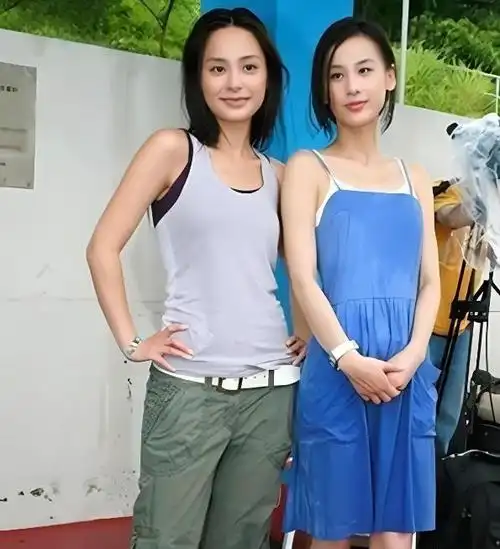 黄圣依算不算大美人看看和阿娇刘亦菲的合影就明白了