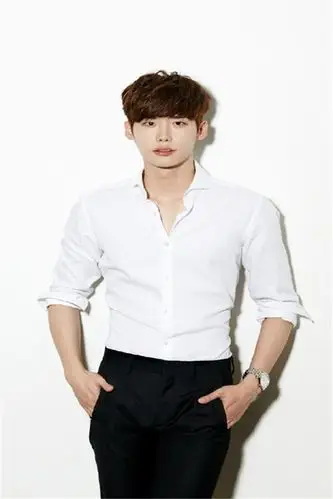韩国男演员李钟硕男神时尚帅气写真手机壁纸下载_明星_手机壁纸下载