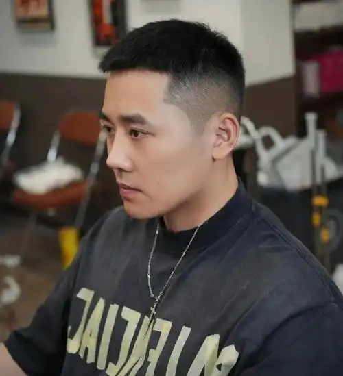 男人都该剪一款"寸头"发型,真的太帅了!