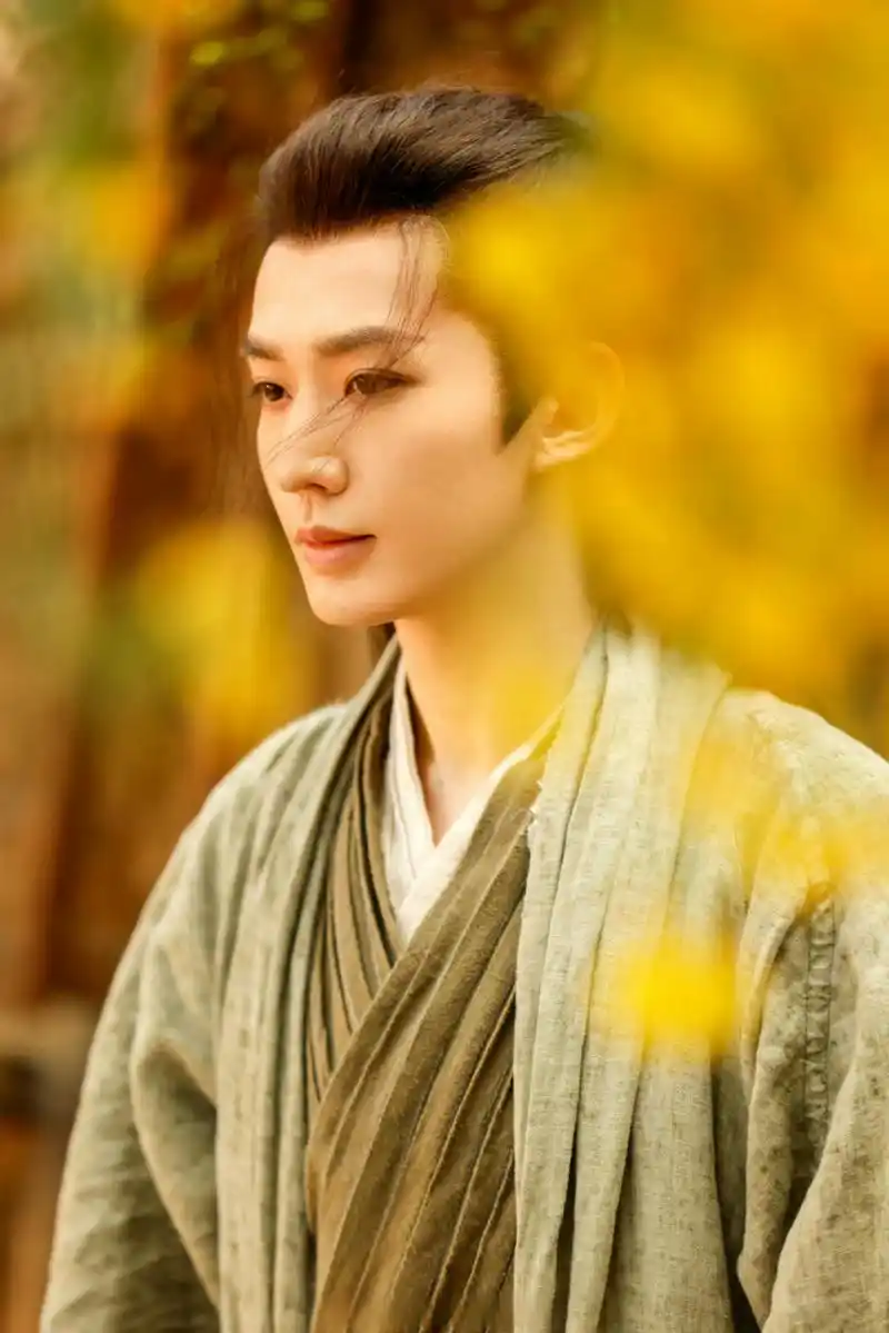 邓为#怎么办,想涂山璟想的睡不着[心]@演员邓为  多多更新