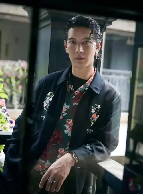 蒲巴甲在神圣的表演里寻找最优自我