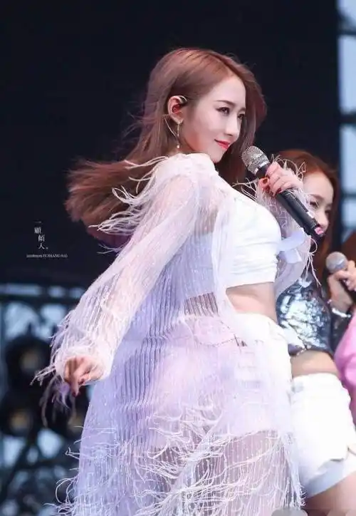 明明自己半瓶水,还敢冒充"资深导师",这些"大师"要把人笑死_孟美岐