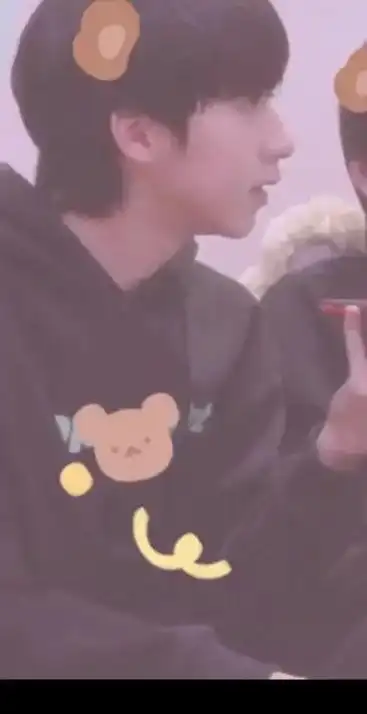 闺蜜头像.#宋亚轩 #贺峻霖#宝藏男孩  拿图吱声 - 抖音