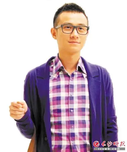 电视剧版《失恋33天》将加入王小贱的"前世"铺垫,图为文章饰演的电影