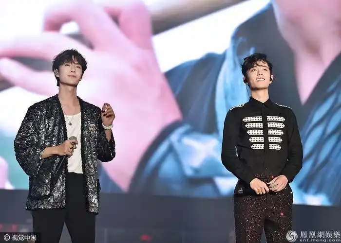 博君一肖锁了肖战与王一博同框cp合唱无羁超有爱