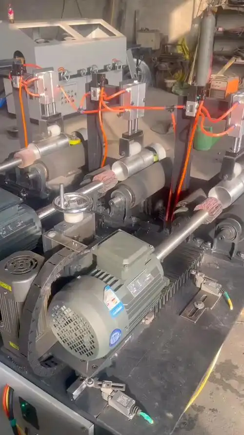 内孔除锈去毛刺抛光机