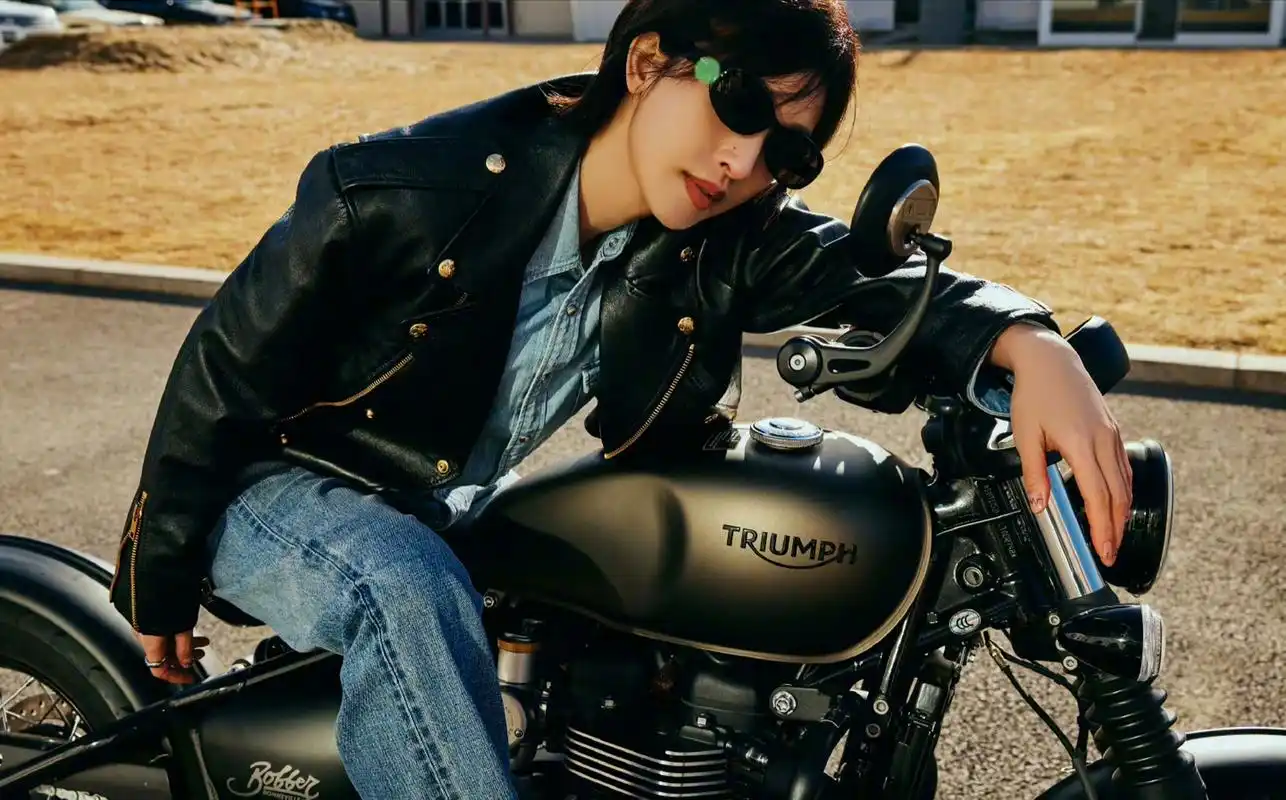 张俪真的是神仙女孩啊,短发机车造型,太惊艳了吧 !