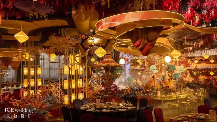 仙鹿为设计元素,将中华民族传统文化融入本场宴会设计,让宾客身临其境