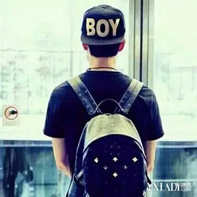 戴帽子的头像背影图片大全冬天戴帽子背影头像