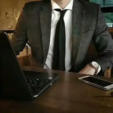 很绅士的真实的有范商务男头 成熟西装气质男头合集_帅气头像_头像