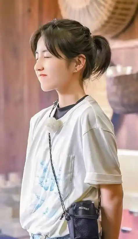 回顾张译没有说错赵今麦和张子枫已走上两条截然不同的大路