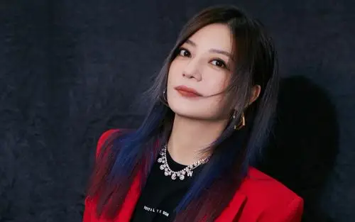 赵薇干练优雅写真图片桌面壁纸