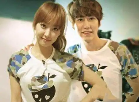 圭贤和宋茜牵手照,宋茜银赫牵手,本文共(1001字)