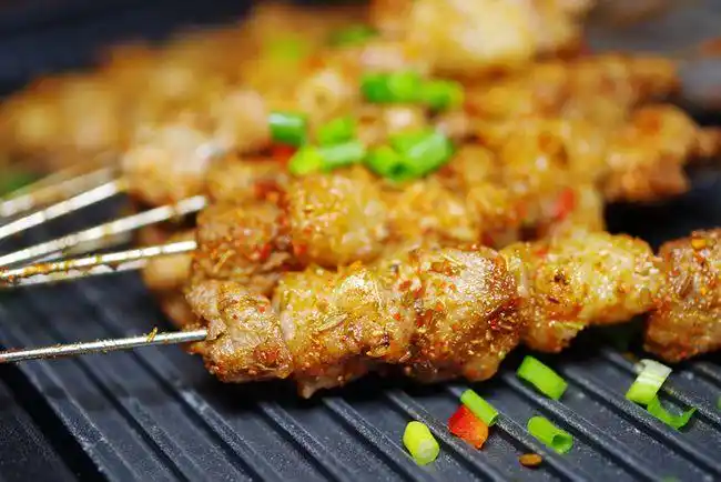 来去,来去串烧小酒馆,霸气海鲜烤串环境五星级|烤鱼|烤鱿鱼|烧烤|鱼干