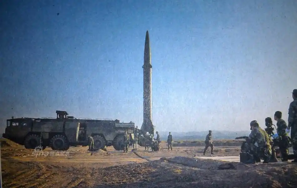 在2006至2008年间,有关东风-15导弹改型的消息被陆续披露,各国军方