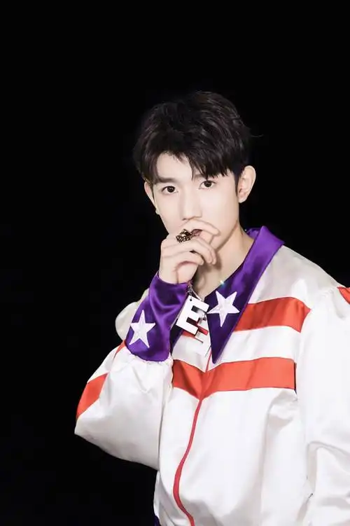 明星,小鲜肉,写真,高清,帅气,雅痞,tfboys,王源