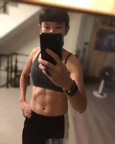 戴资颖身穿运动内衣出镜秀身材,腹肌狂吸睛让网友惊叹不已