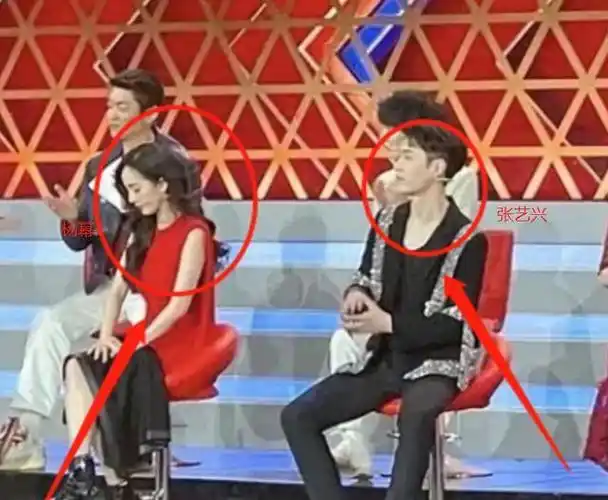 央视直通春晚路透图,杨幂张艺兴同框,金晨佟丽娅要用放大镜来找