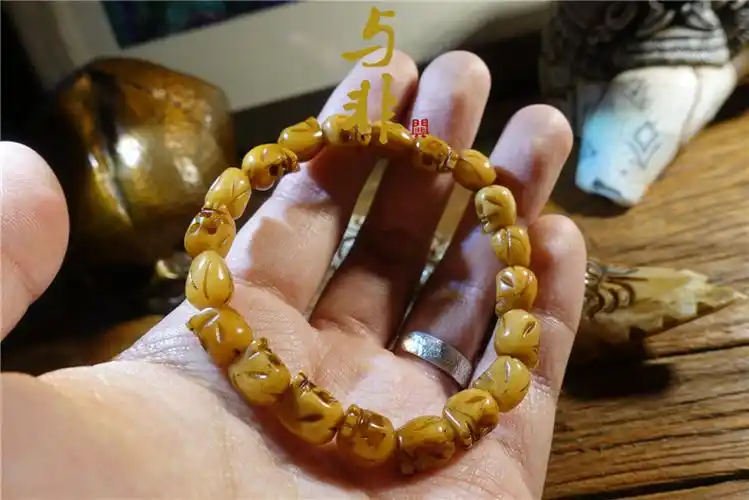 先生藏传尸陀林主骷髅头老料油润玉化牛骨单圈手串