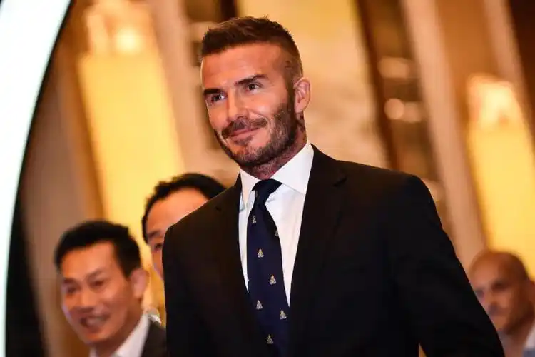 图说:络腮胡让小贝成为成熟的"老贝".