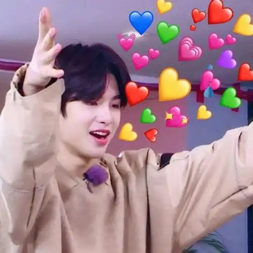 黄明昊【头像】-玖偶艺术馆:城市烟火-话本小说网