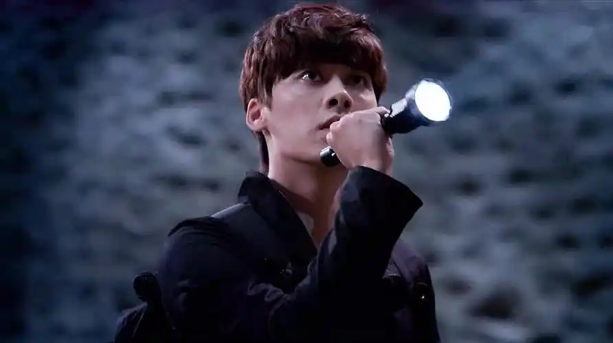 《盗墓笔记》李易峰混剪,吴家护了这么多年的吴邪,现在满身伤疤