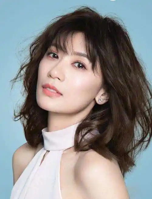 贾静雯自曝童年曾遇变态从此恐惧公园网友别怕x教育太早