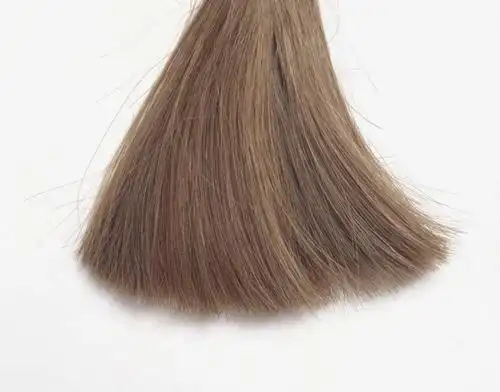 头发,无人,横图,俯视,室内,特写,白天,白色背景,一堆,堆叠,堆积,棕色