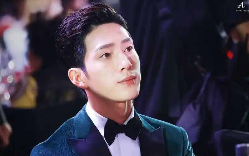 【井柏然】 ellemen × 井柏然 - 最痛快的快问快答