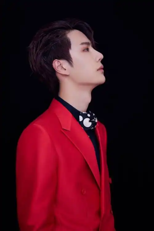 180609 官博更博:#王一博# · #王一博创造…-堆糖,美好生活研究所