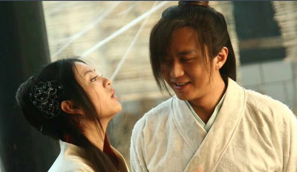 邓超和安以轩昔日恋情被挖,孙俪态度反常把网友弄懵