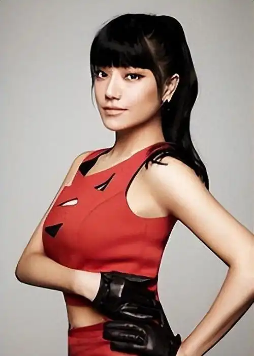 超女冠军江映蓉:因医美失败像"怪物",全身只剩眼睛是自己的!