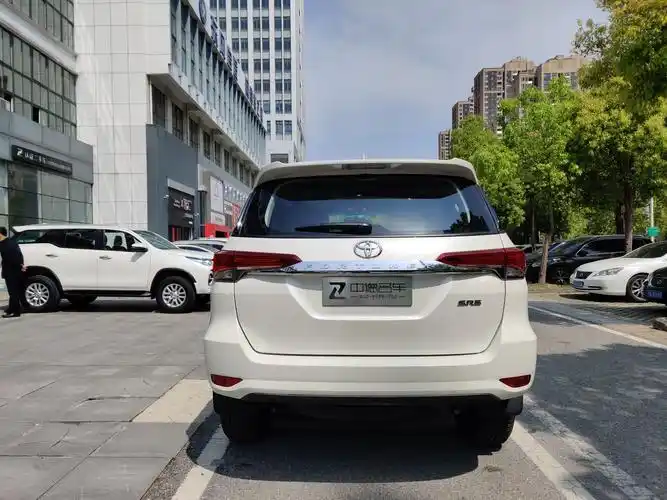 20多万不知道买哪款越野车?丰田穿越者你需要了解一下