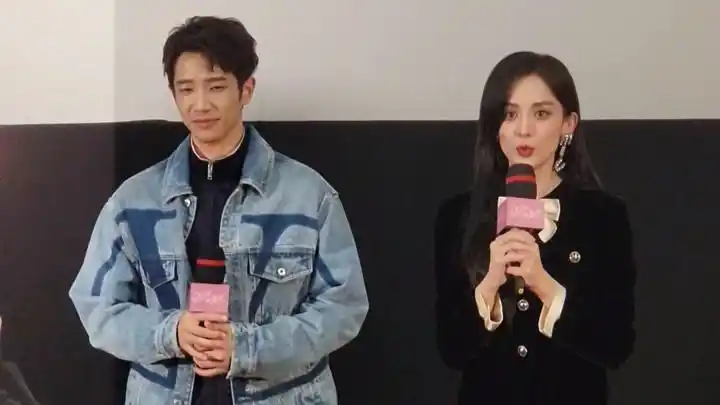 古力娜扎说刘以豪去厕所了