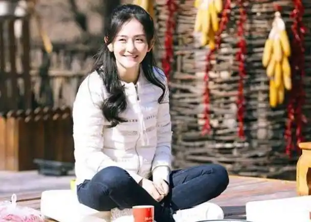 原创向往的生活谢娜点菜指名让何炅做何炅的回答暴露两人关系