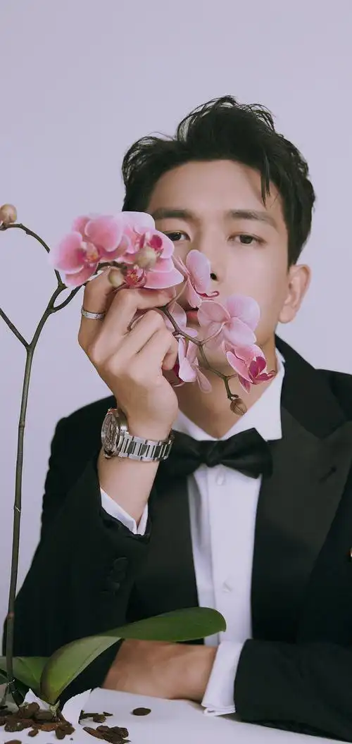 李现儒雅帅气写真手机壁纸