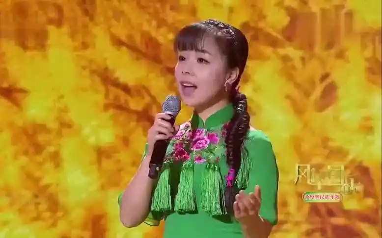王二妮演唱经典歌曲《荞麦花》