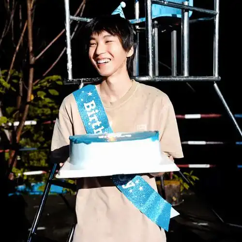 被爱包围的小寿星97@tfboys-王俊凯生日快乐#王俊凯二十四岁肆意