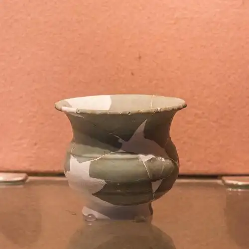 南宋官窑小花盆