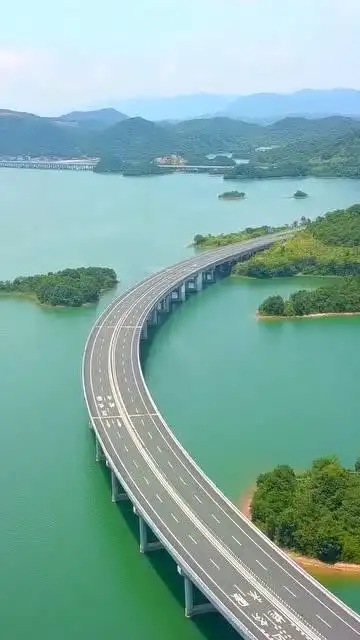 庐山西海最美水上公路