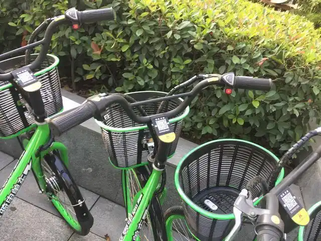 悄悄出现在西安街头的共享电动车真的要抢了摩的的饭碗?